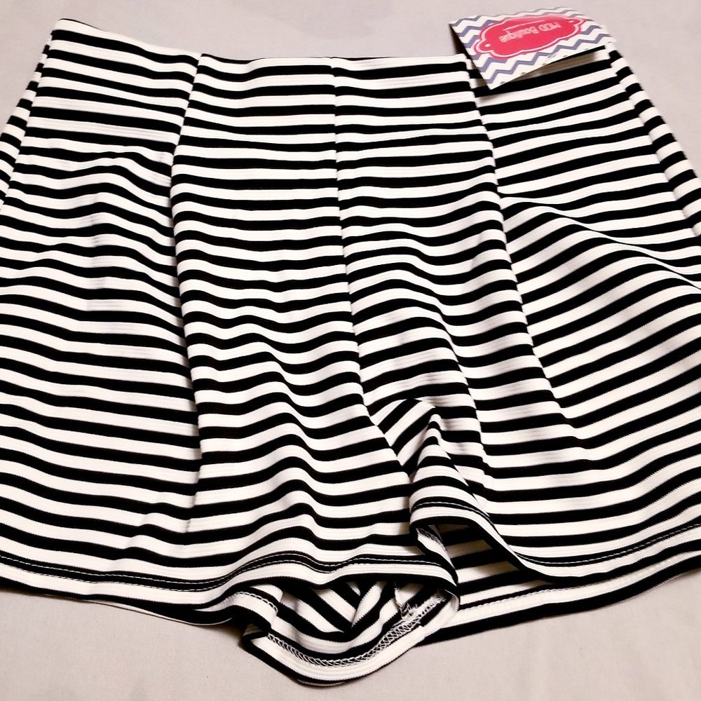 Pleated Shorts